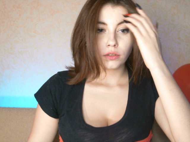 Fotos Chika_Bom Hello everyone, I'm Katya) Let's chat and more *) Lovens from 2 tokens) Put love and comments.